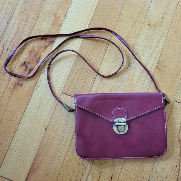 unbranded Handbags - NWT Burgundy Leather Envelope Crossbody Bag